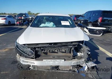 2021 Honda Accord Sport z USA, uszkodzony, nr VIN 1HGCV1F38MA042441